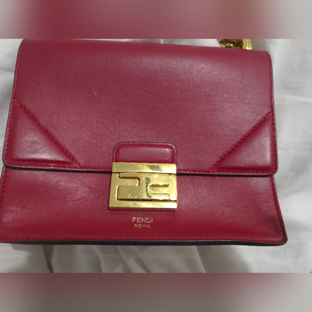 Authentic Fendi small Kan U leather bag in red - Picture 5 of 12